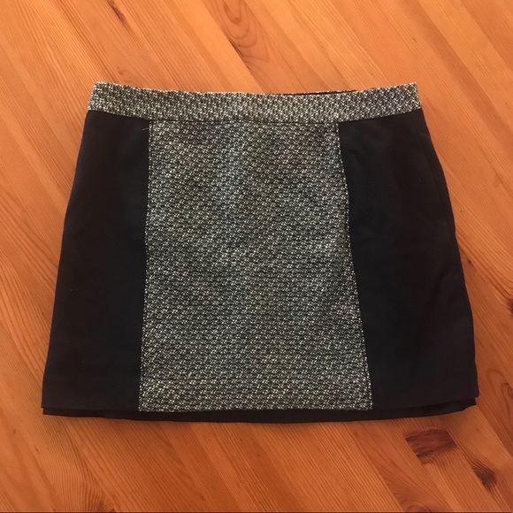 Club Monaco Lucette skirt - Picture 3 of 3
